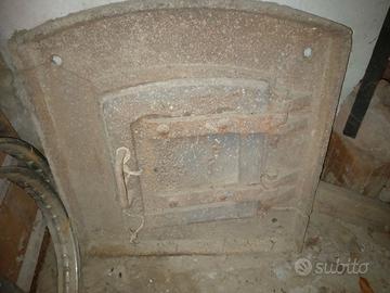 Porta in ghisa per forno antico