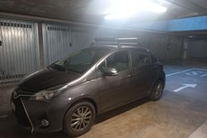 toyota Yaris 1300 benzina