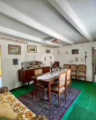 5 LOCALI A VIÙ