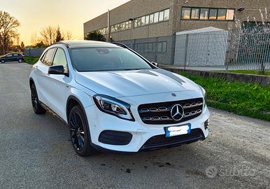 Mercedes GLA 200D 4matic NIGHT EDITION 