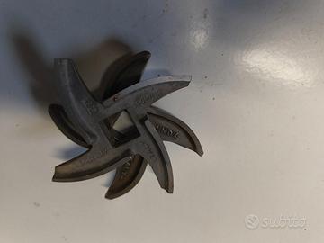 COLTELLA TRITACARNE 22