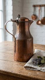 Brocca Bricco in Rame Martellato Vintage