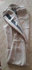 Pantaloni tuta Nike tech