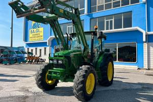 John Deere 5090 M con caricatore JD583