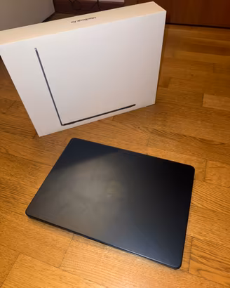 MacBook Air 15" M2 Mezzanotte - Batteria 97%