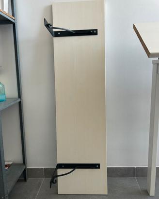 Mensole in legno con staffe