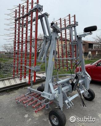 Strigliatore 6 metri idraulico con 4 ruote