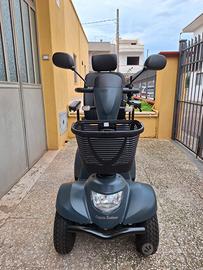 Scooter elettrico per anziani o disabili