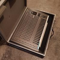Mixer LEM Multimix Mk-2 12+8 con flight case