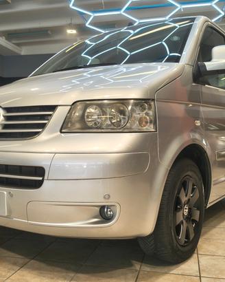 Volkswagen Multivan 2.5 TDI/174CV Highline
