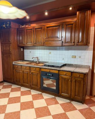 Cucina in rovere massello