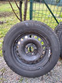Gomme invernali con cerchi 