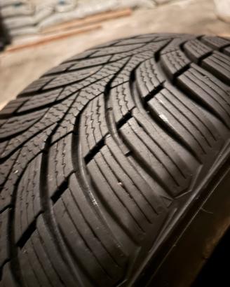Gomme da neve 205/55 R16