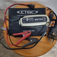Mantenitore di carica per moto