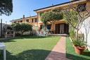 villa-a-schiera-a-anzio