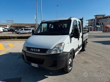 Iveco daily 35c14 doppia cabina ribaltabile 011