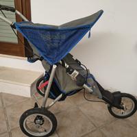 Passeggino tre ruote