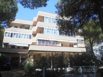 2 LOCALI A COMACCHIO