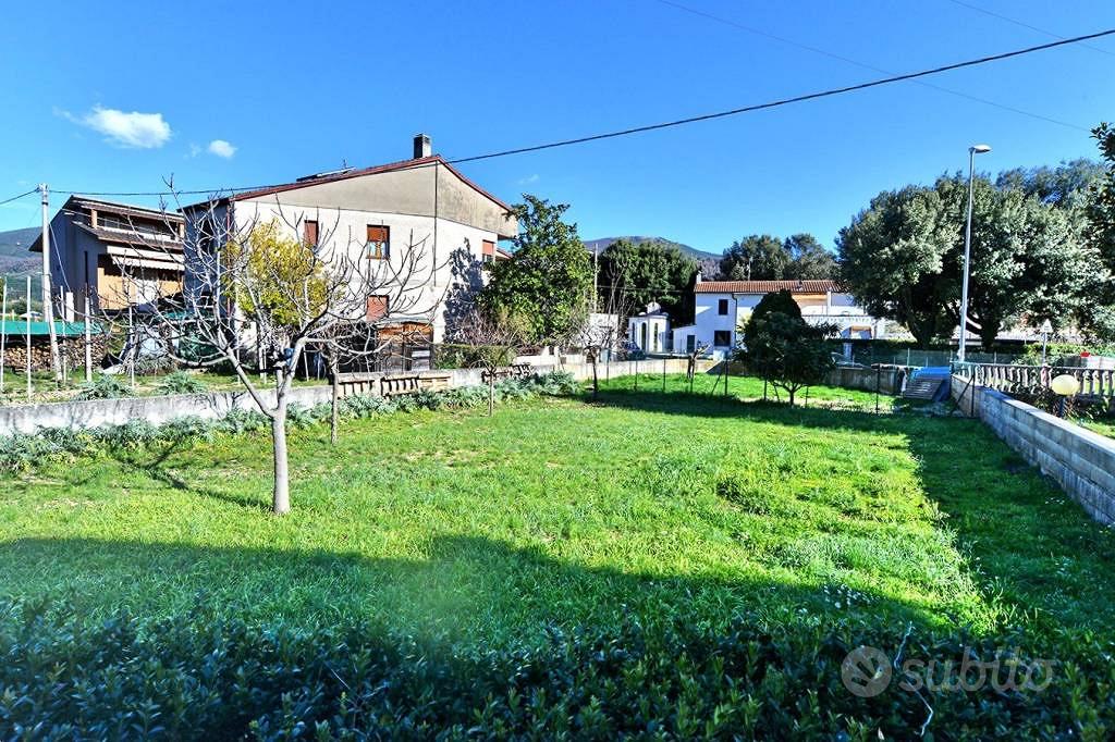 Appartamento di 125 m² con 5 locali e box auto a F - Vista 4