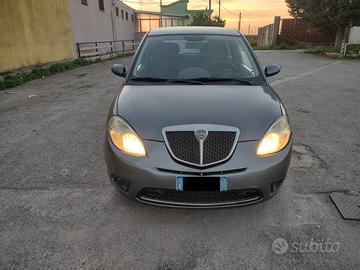 LANCIA Ypsilon 1.2 NEOPATENTATI