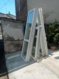 finestre in PVC  nuove 
