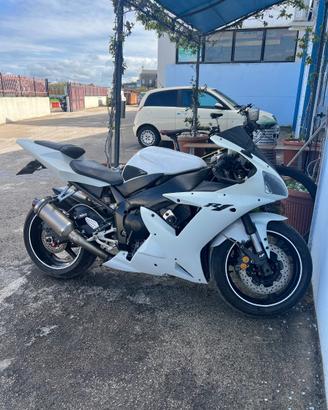 Yamaha R1 2003 iniezione