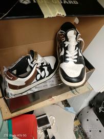 scarpe Nike adidas