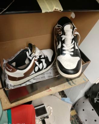 scarpe Nike adidas