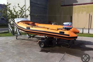 Gommone Joker Boat 4,30 m con carrello targato