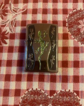 Accendino Zippo originale, modello "Green Lizard"
