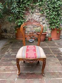 Sedia intagliata dell’Ottocento