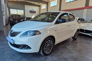 Lancia Ypsilon 1.0 FireFly Hybrid Gold PREZZO REAL