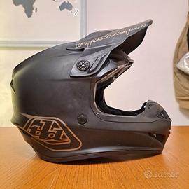 Casco Moto Cross Enduro Troy Lee Designs SE4