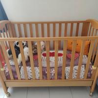 lettino x bambini in legno con materasso 