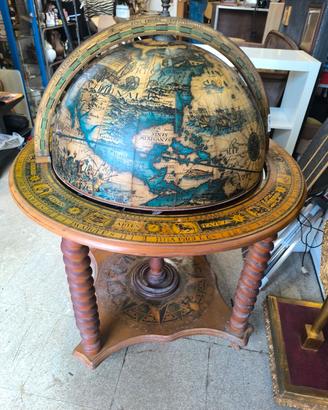 mobile bar mappamondo 