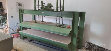 pressa a freddo per falegnameria