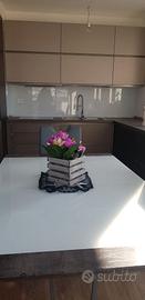 Cucina moderna spaziosa