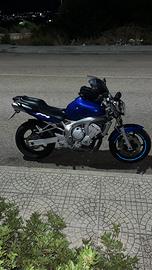 FZ6 anno 2002