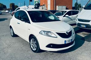 Lancia Ypsilon 1.2 69 CV 5 porte S&S Gold
