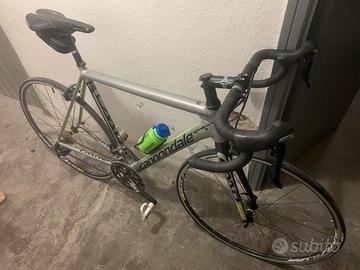 Bici da corsa cannondale caad 12 nuova