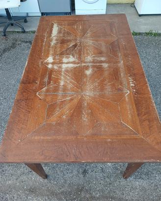 Tavolo in legno massiccio + sei sedie