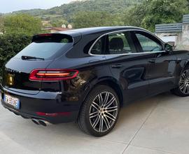 PORSCHE Macan - 2014