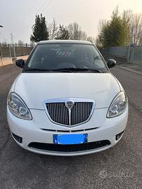 Lancia Ypsilon 2011 - ok neopatentati
