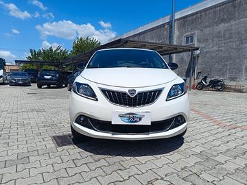 Lancia Ypsilon 1.0 FireFly 5 porte S&S Hybrid Gold