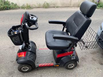 Scooter elettrico 4 ruote per disabili