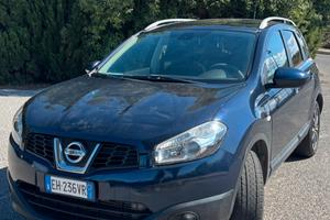 Nissan  qashqai 7 posti Carrozzeria  impeccabile