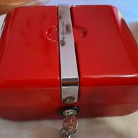 Cassettina di sicurezza rossa vintage 