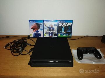PS4 CON CAVI, JOYSTICK E 4 GIOCHI