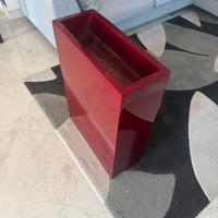 Fioriera in pvc rossa