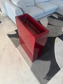 Fioriera in pvc rossa